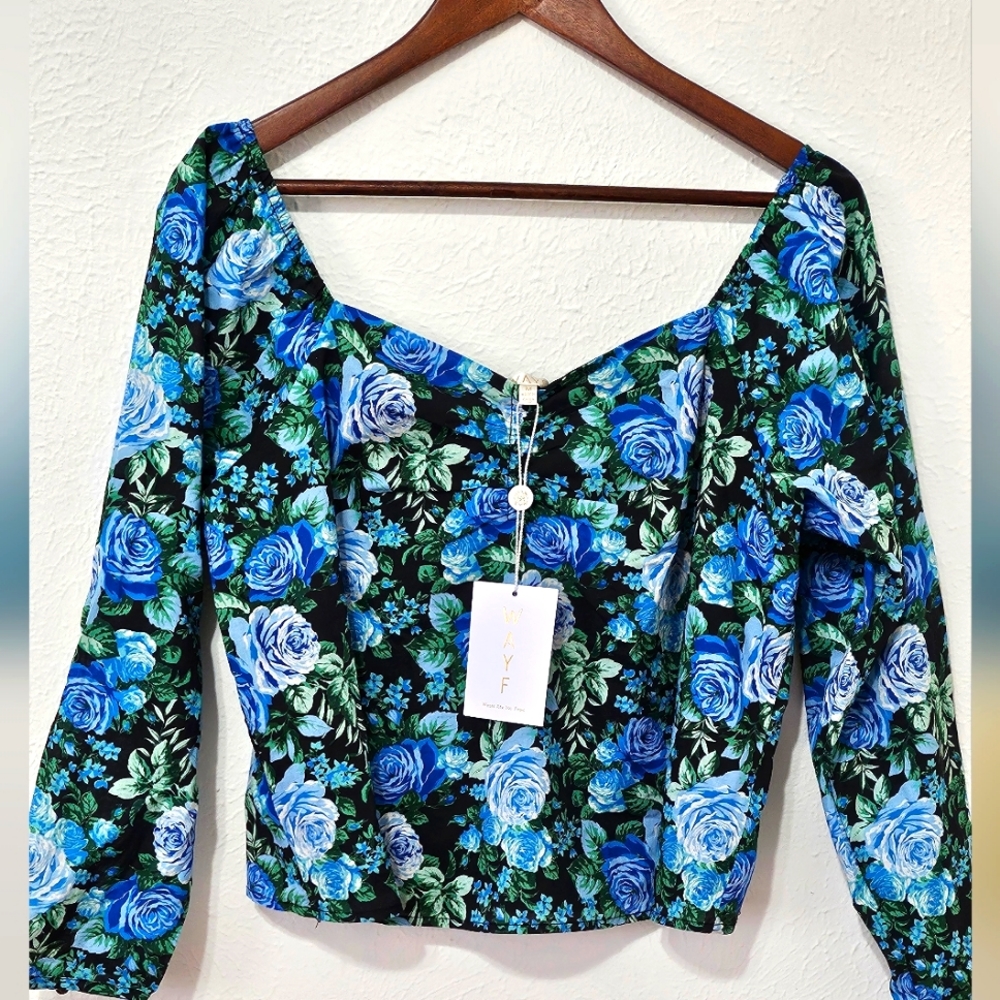 WAYF NWT Blue Rose Smocked Top
